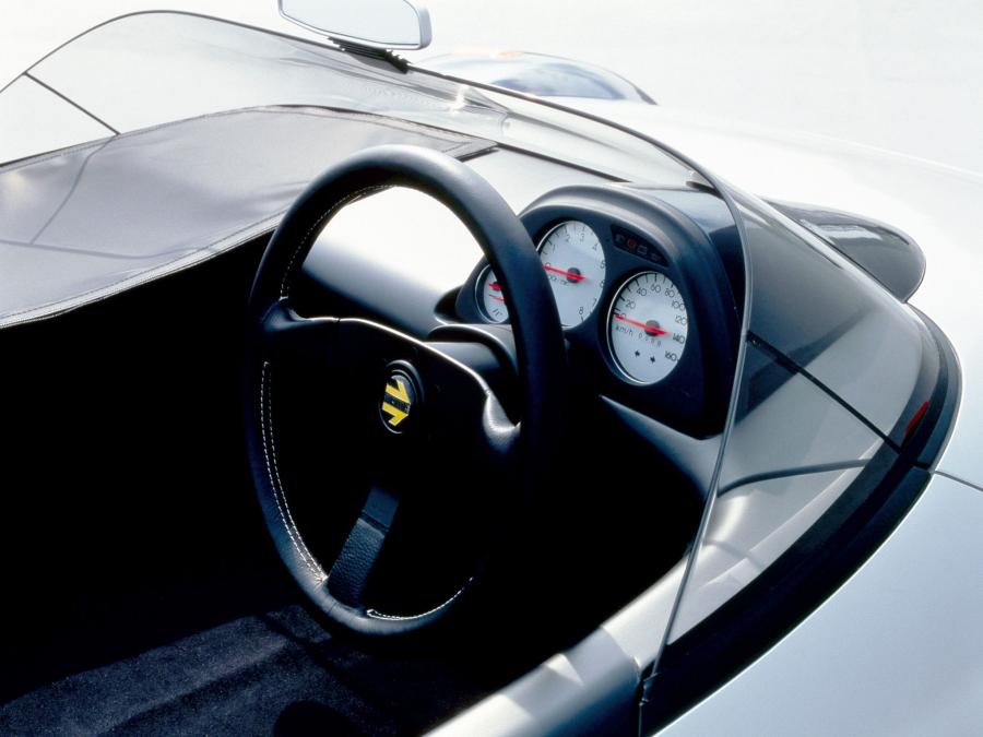  Nissan Saurus Concept 1987 года  (фото 6 из 6)